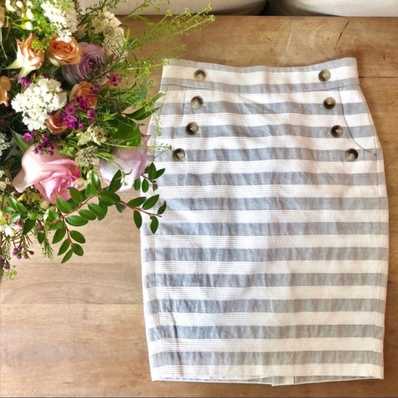 🎉 FINAL PRICE 🎉 LOFT Gray & White Striped Pencil Skirt - Picture 2 of 7